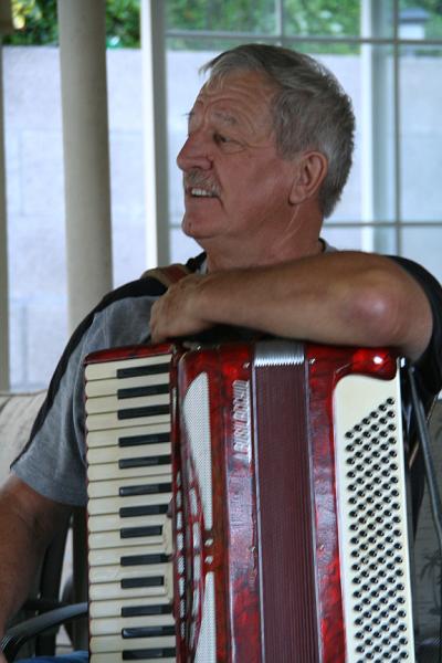 IMG_3313.JPG - Piano Accordian