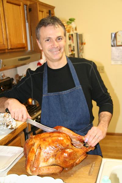 IMG_9884.JPG - Davie-Pie! You're the best turkey carver ever...